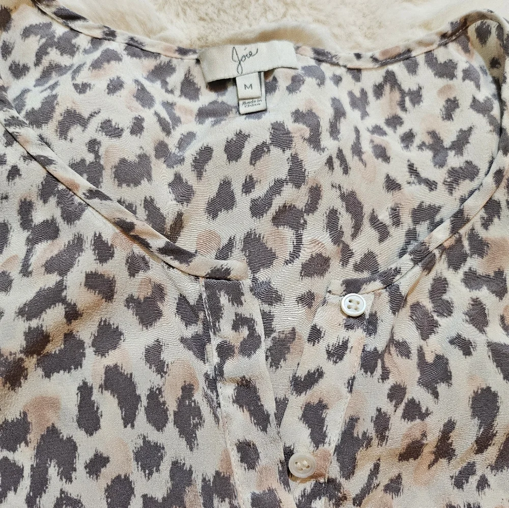 Joie Sheer Leopard Print Blouse Sz M - Picture 2 of 5